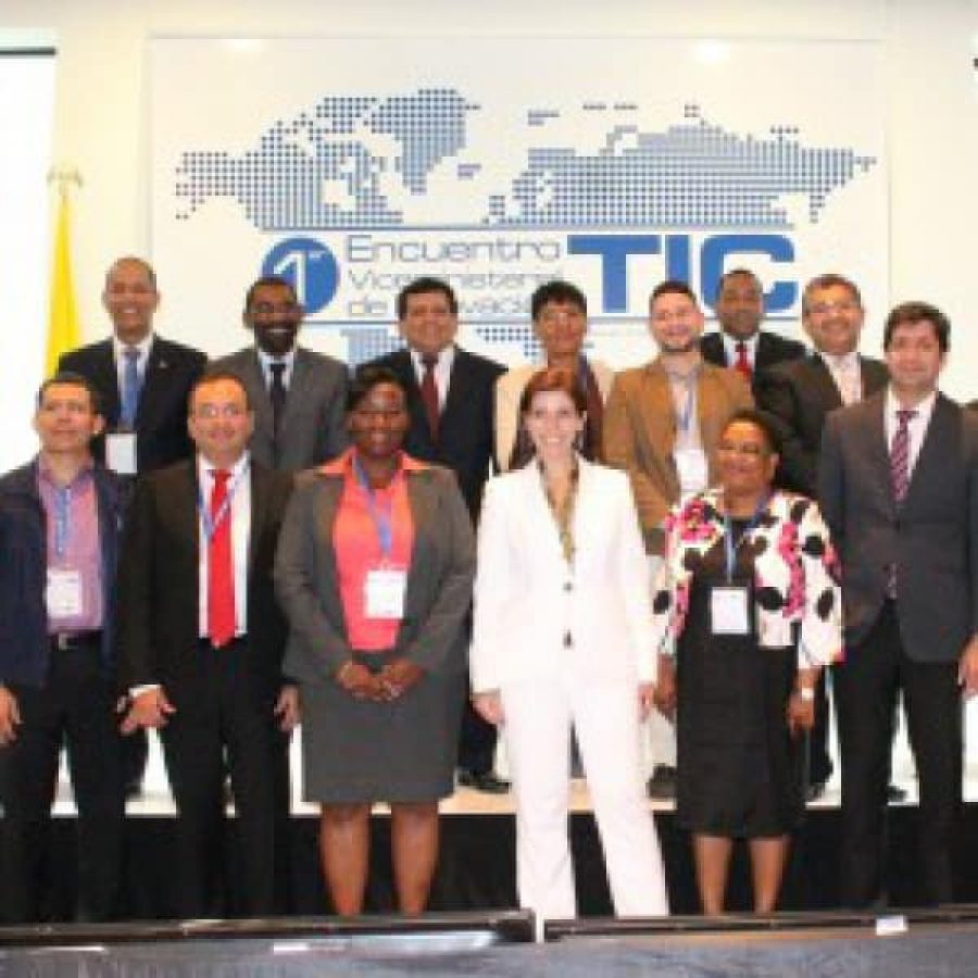 Optic participa en firma acuerdo viceministerial de innovación tic para la región