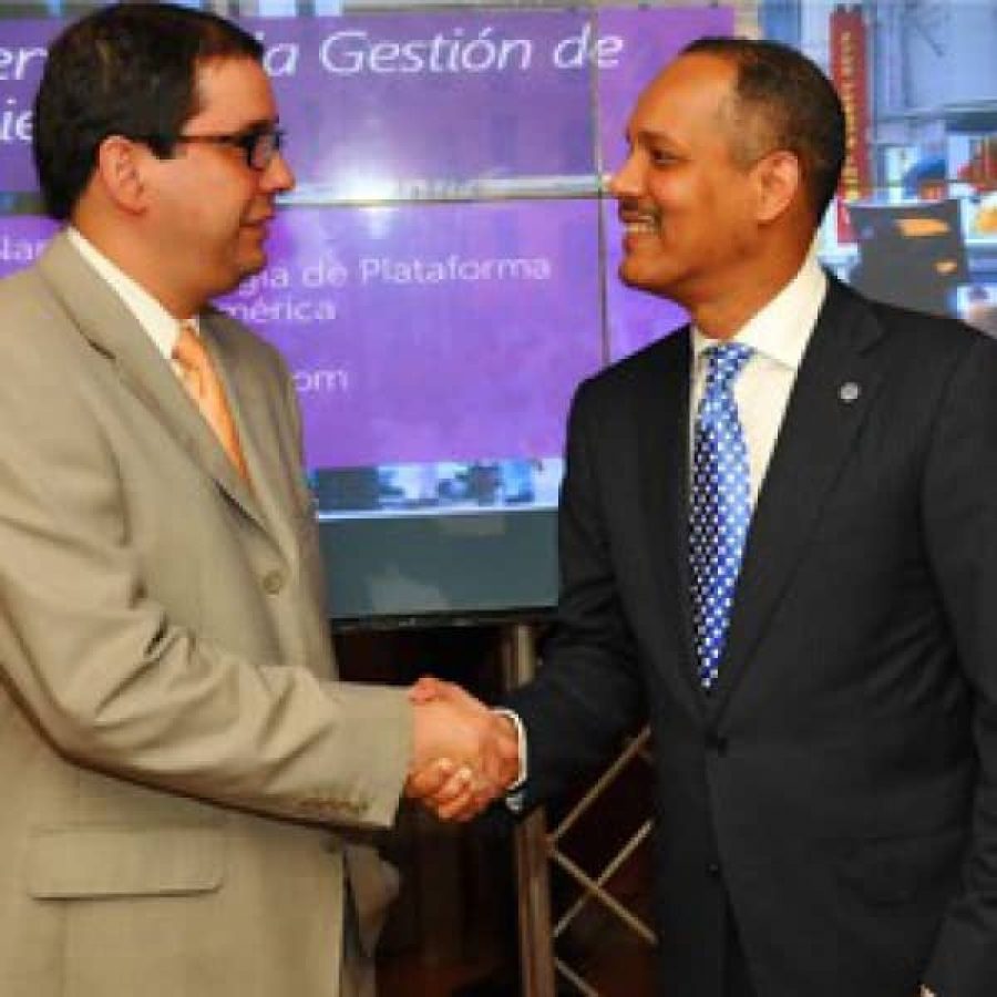 Director general de la OPTIC asiste al simposio “eficiencia y transparencia gubernamental” organizado por Microsoft