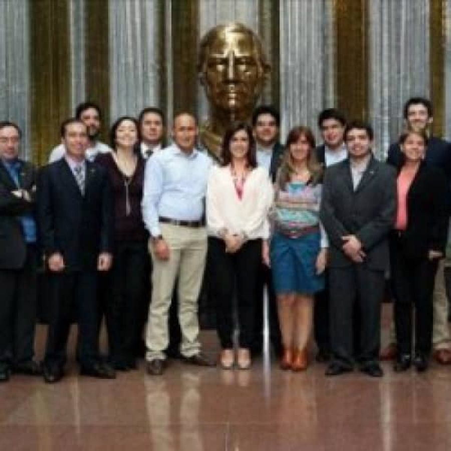 Surge comunidad de conocimiento regional en software público