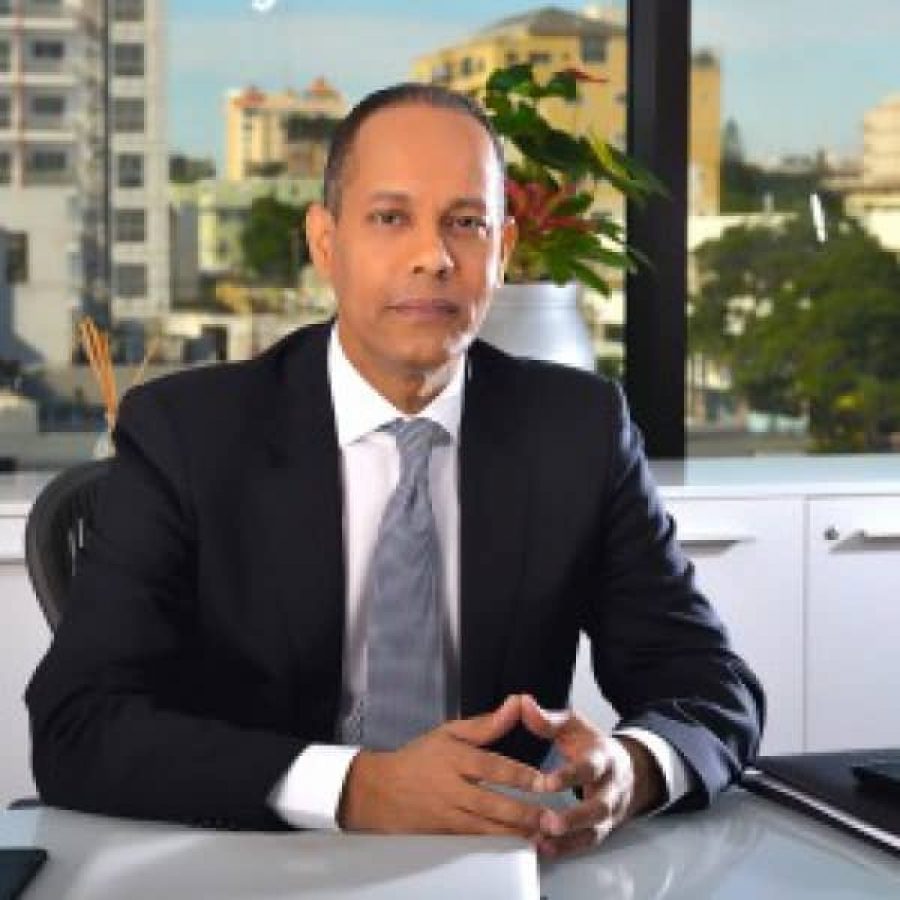 Optic cumple 10 años de creada; anuncian data center del estado dominicano estará listo para noviembre 2014