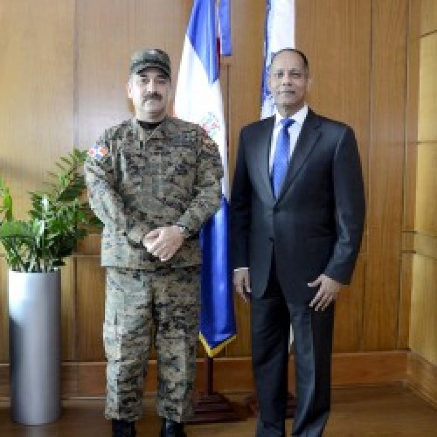 Director General de OPTIC se reúne con Presidente Comisión Nacional de Emergencias para convenio interinstitucional
