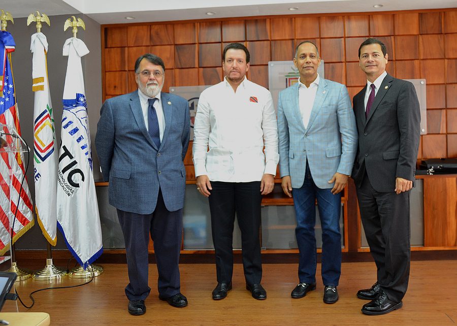 UNICARIBE, OPTIC y Ayuntamiento de Miami realizan taller sobre manejo de desechos eléctricos y electrónicos