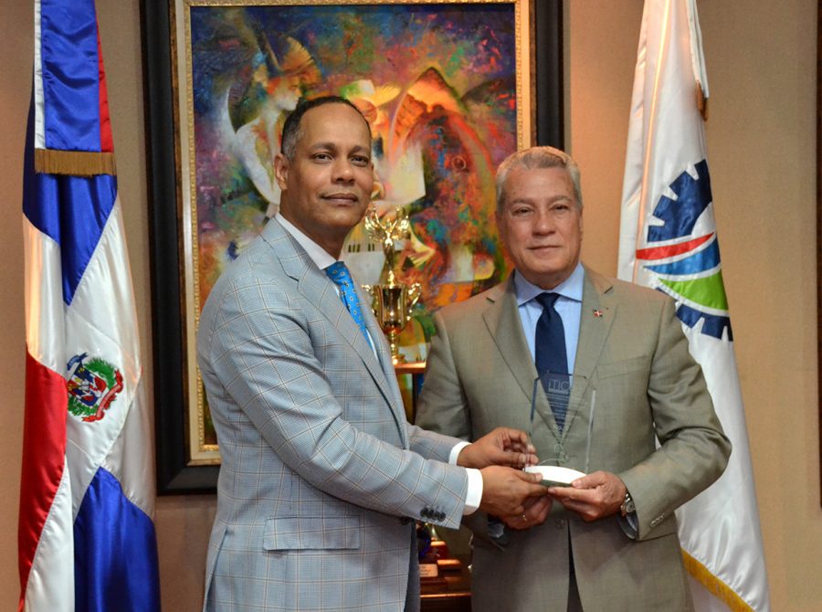 OPTIC reconoce al MICM por avances en gobierno electrónico y crecimiento