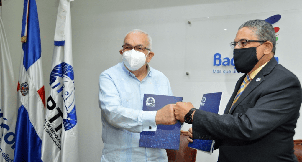 OPTIC y Banco Agrícola firman acuerdo para impulsar bancarización en agropecuaria nacional