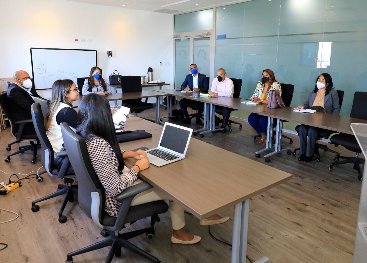 OPTIC y Fedomu desarollarán programa Ciudades Inteligentes