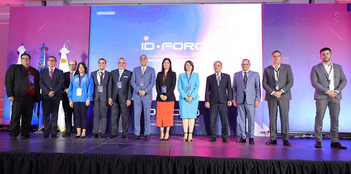 Director OGTIC presenta servicios de confianza digital en ID Foro 2022