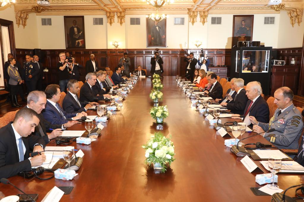 OGTIC participa en reunión bilateral con presidente de Portugal: apoyarán al país en temas de innovación y transformación digital