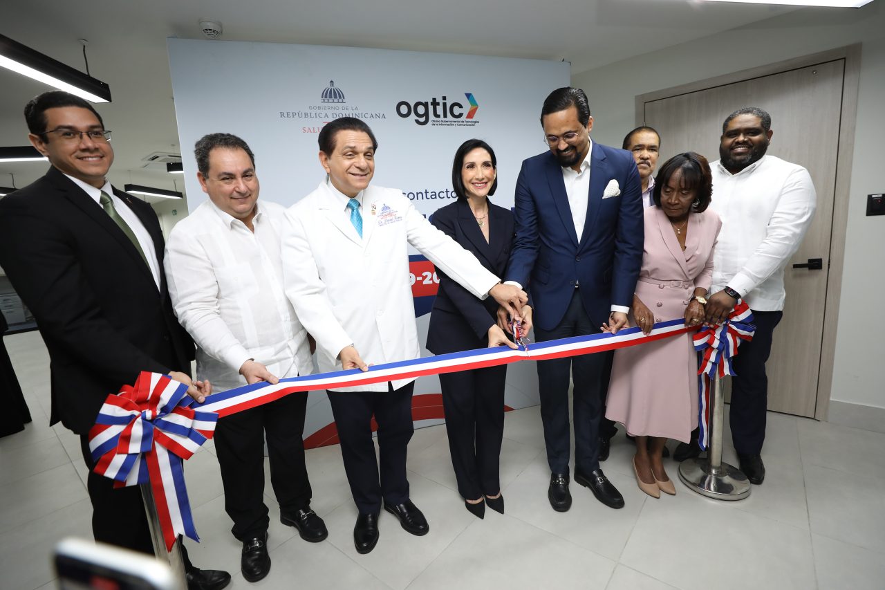 Ministerio de Salud Pública, Primera Dama y OGTIC inauguran Centro de Contacto Cuida tu Salud Mental