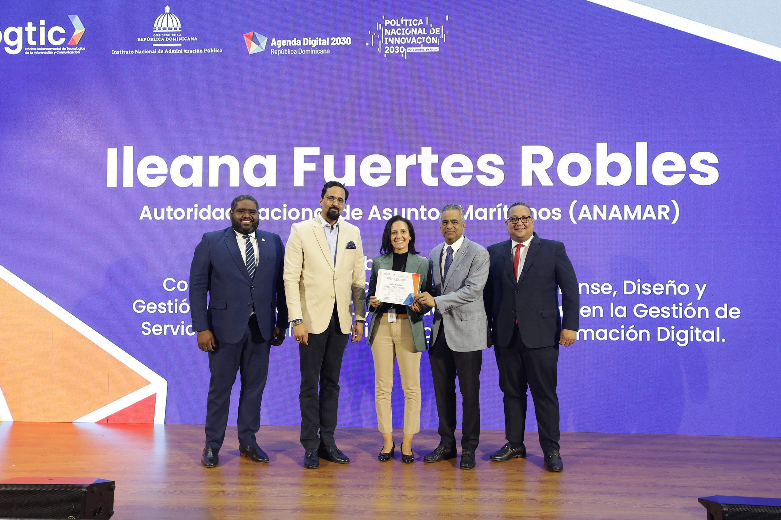 OGTIC e INAP entregan certificados del programa de desarrollo y fortalecimiento de las capacidades del personal TIC del Estado