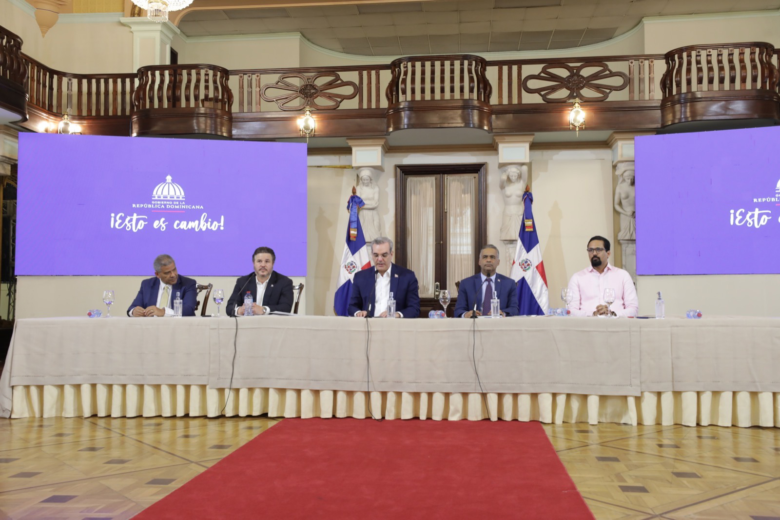 Presidente Abinader presenta logros del Programa Burocracia Cero