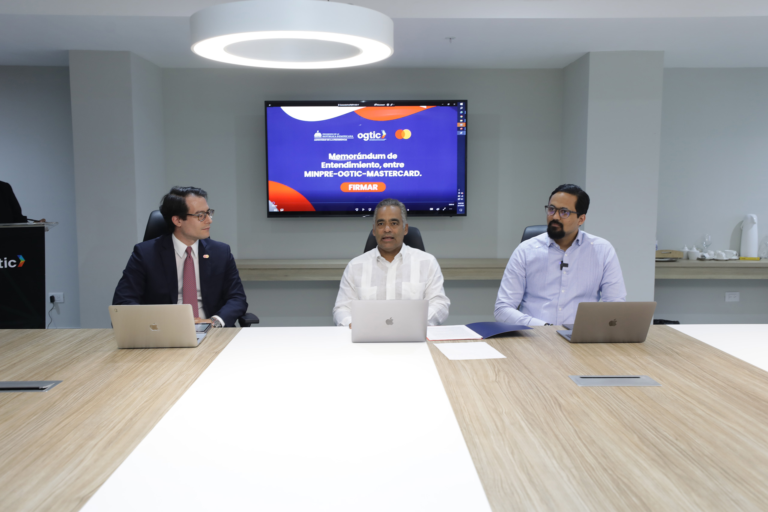 Mastercard y el Gobierno de la República Dominicana se unen para impulsar la transformación digital en el país