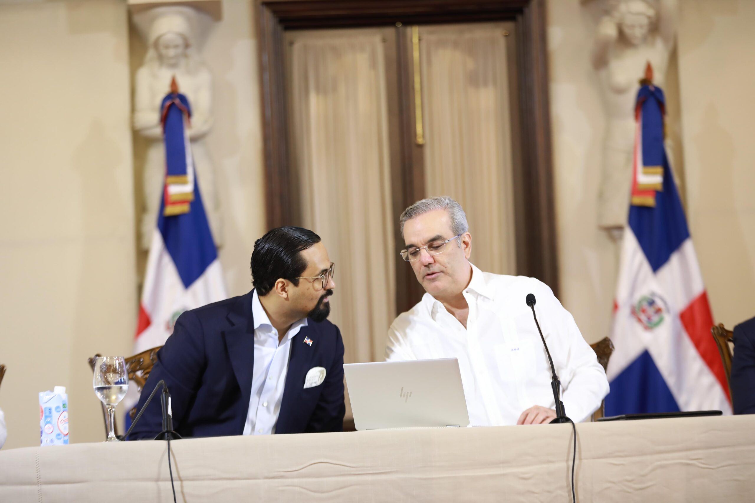 Bartolomé Pujals anuncia que OGTIC alcanza récord en atención ciudadana con más de medio millón de servicios en Puntos GOB